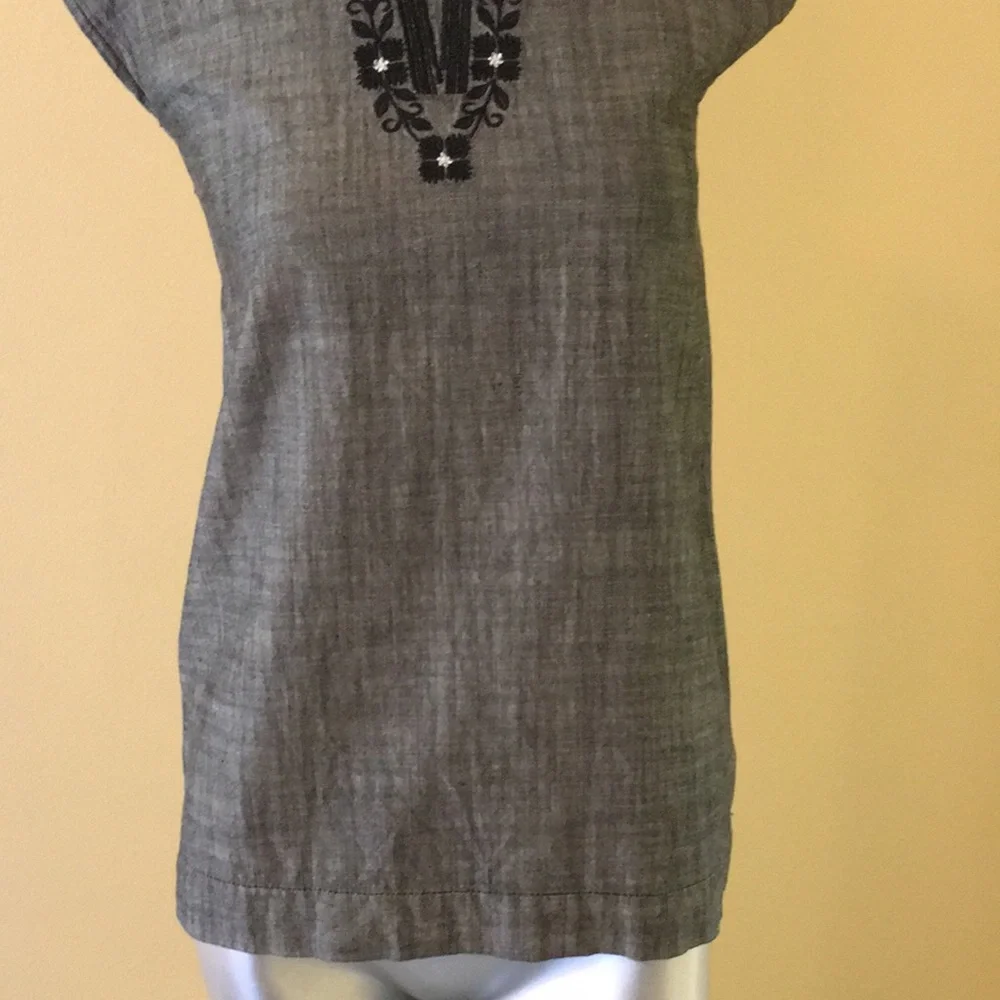Tea Corzo Chambray Dress Cotton black yarn…